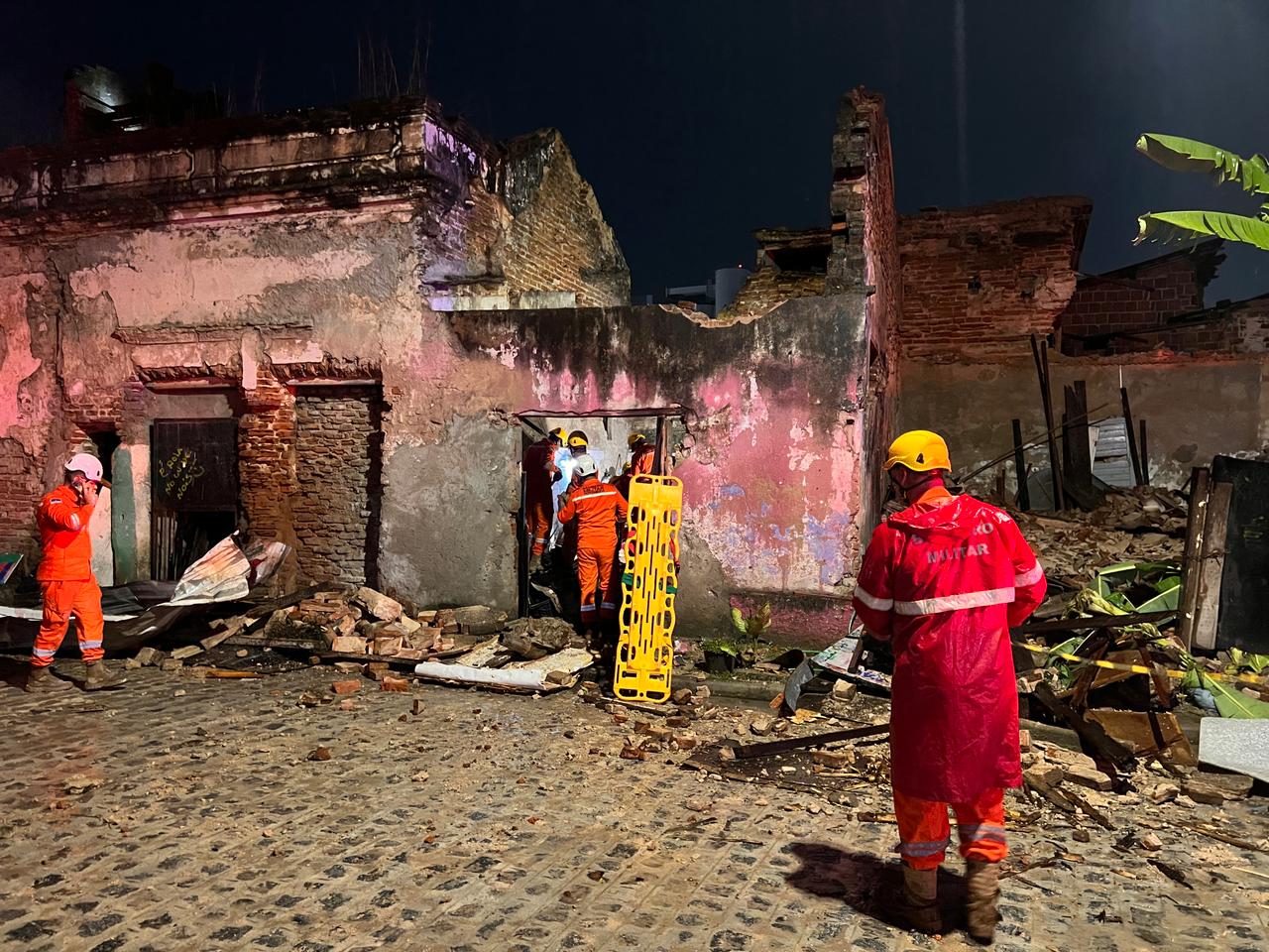 Operações de busca e resgate em estruturas colapsadas reforçam capacidade técnica do Corpo de Bombeiros de Pernambuco
