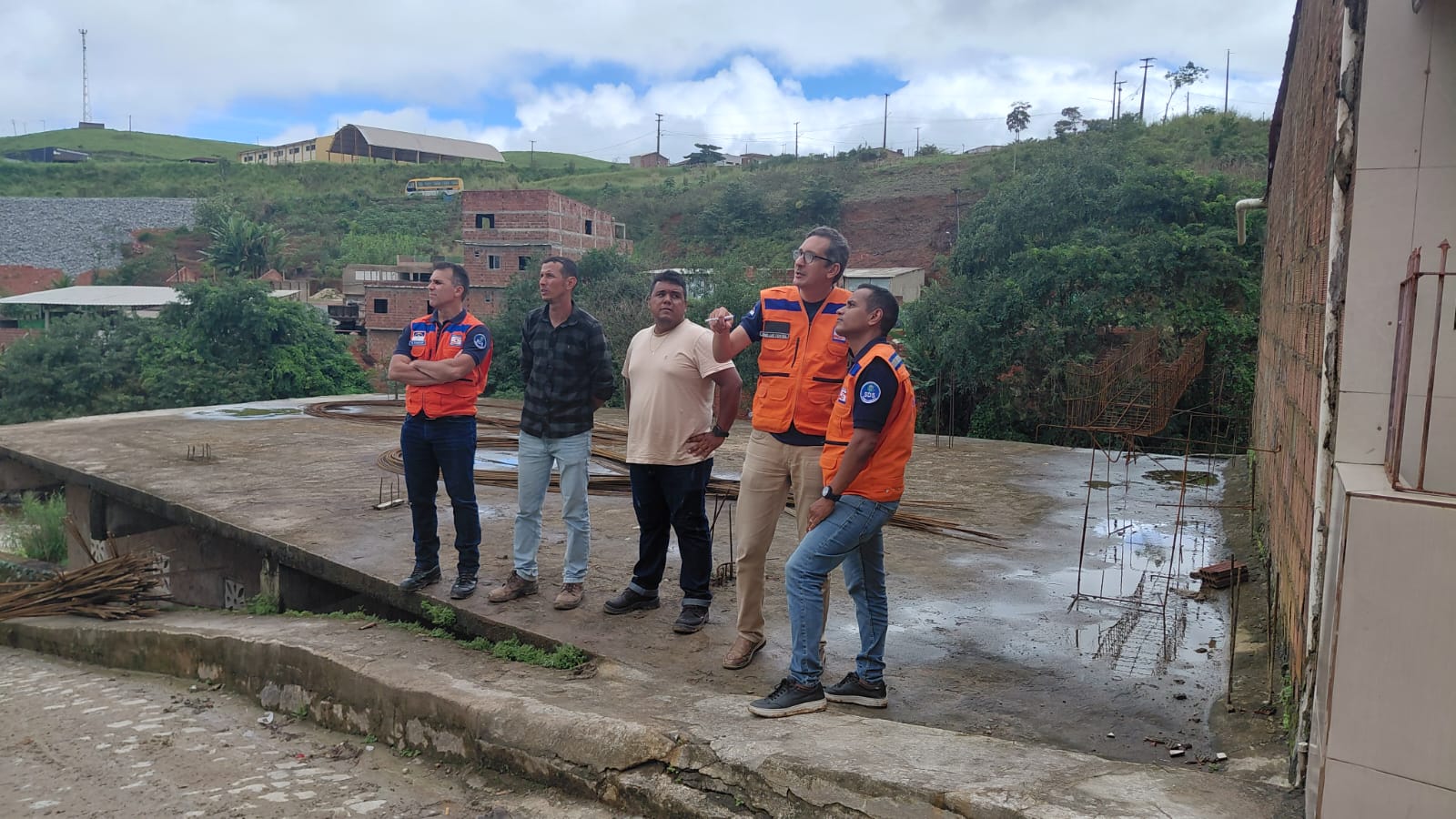 Defesa Civil do Estado realiza vistoria técnica em Cortês para monitoramento e mitigação de áreas de risco