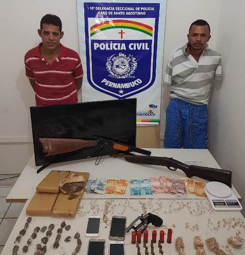 POLÍCIA CIVIL PRENDE DONOS DE BOCA NO CABO