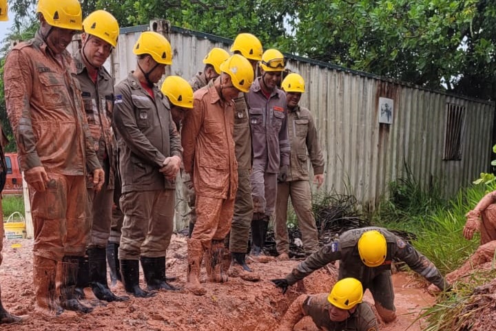 Corpo de Bombeiros treina efetivo para aprimorar atendimento em deslizamentos