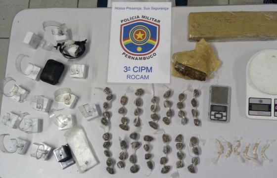 PM APREENDE DROGAS E PRODUTOS ROUBADOS EM GOIANA