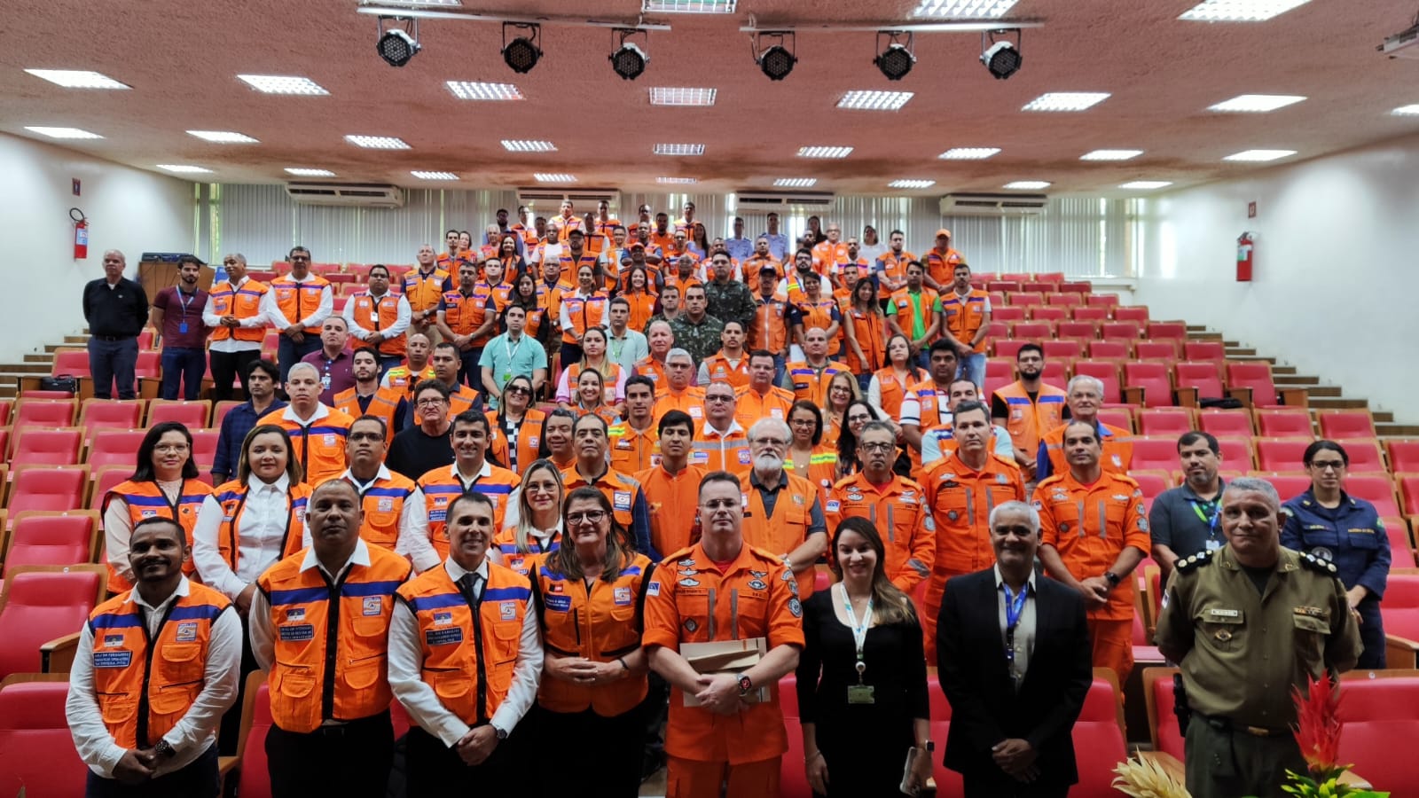 Defesa Civil do Estado se reúne com representantes das defesas civis municipais