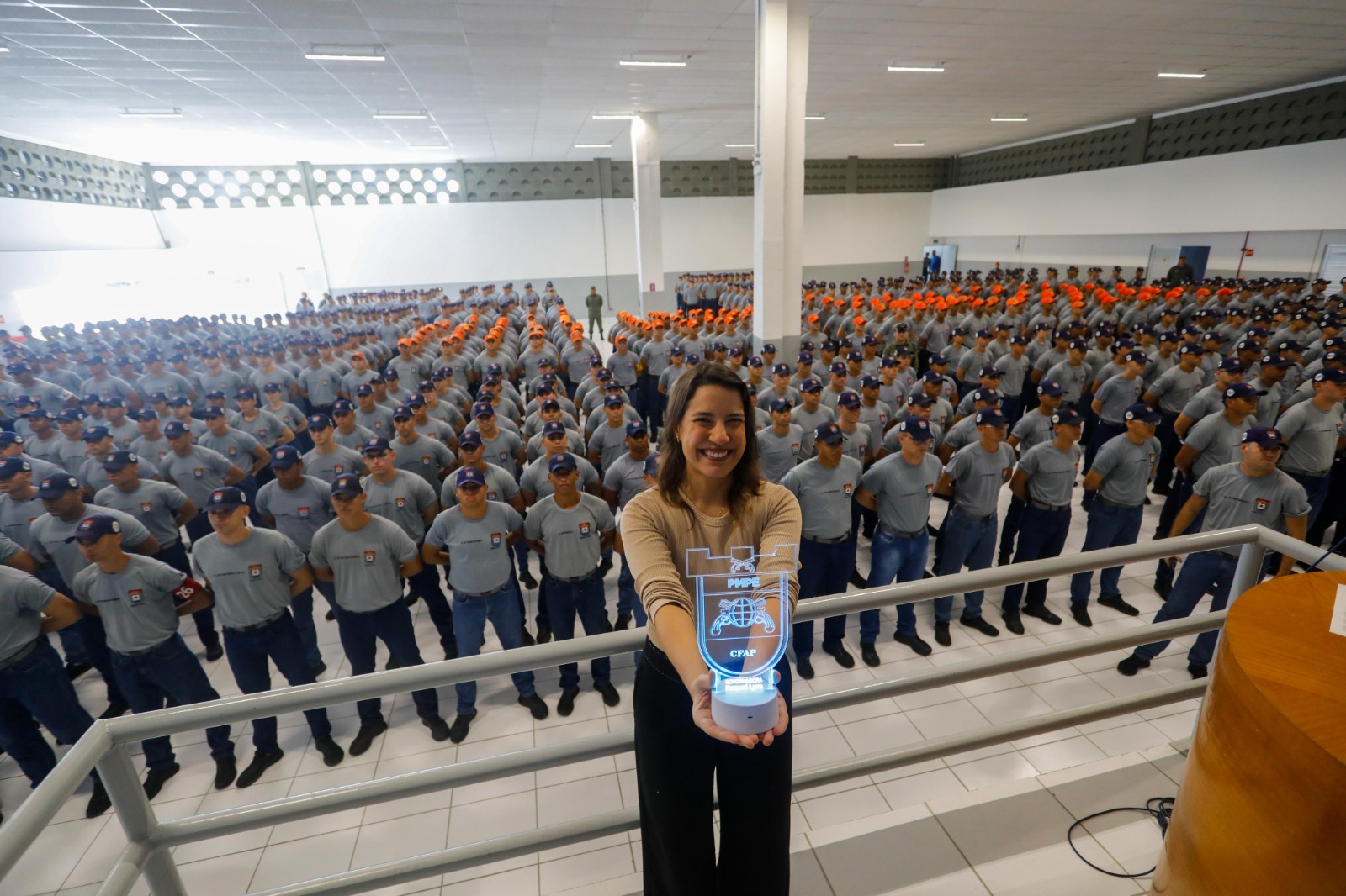 Governadora Raquel Lyra visita Curso de Formação da Polícia Militar e destaca queda de homicídios pelo 11º mês consecutivo