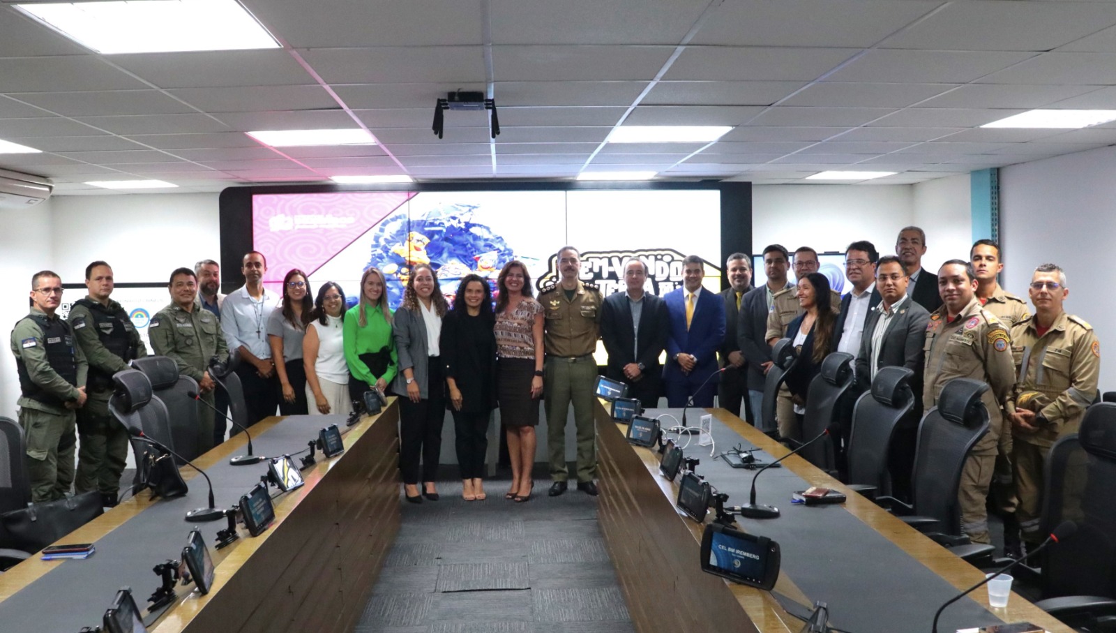 Prefeituras de Caruaru e Bezerros participam de reunião com o Grupo de Trabalho Carnaval da SDS