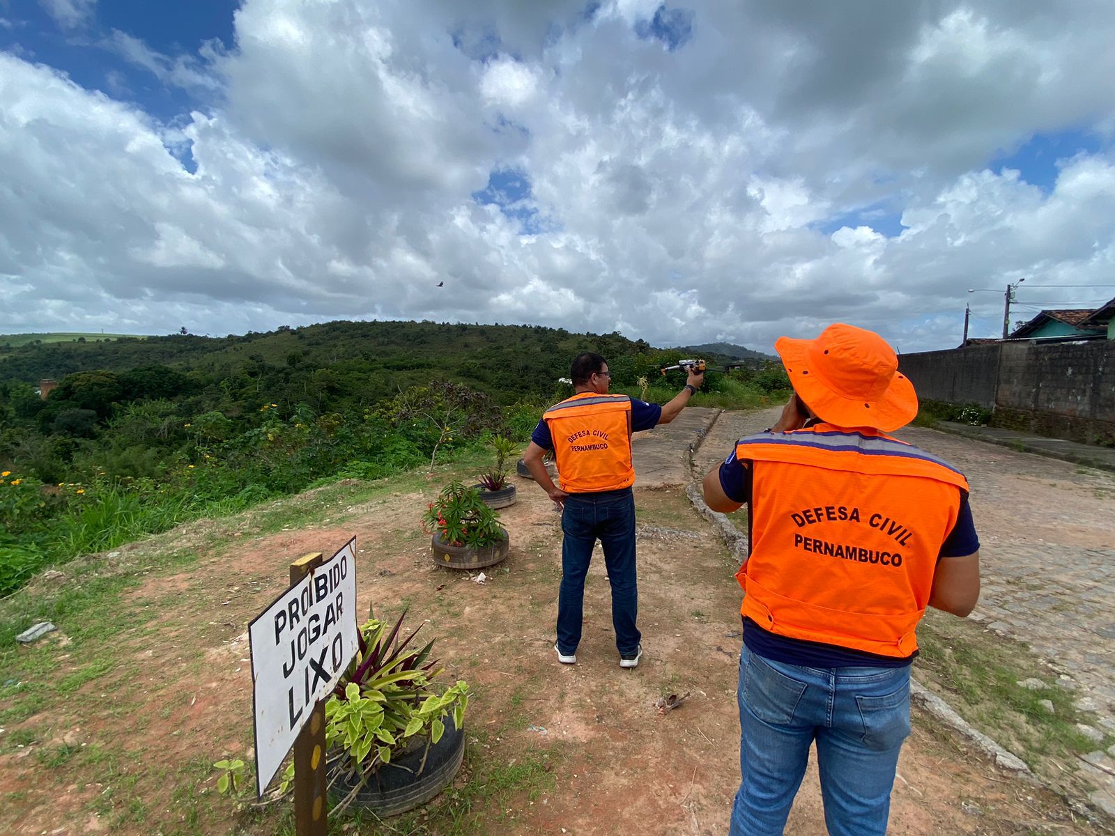Defesa Civil de Pernambuco atua na prevenção de riscos iminentes emitindo alertas à população