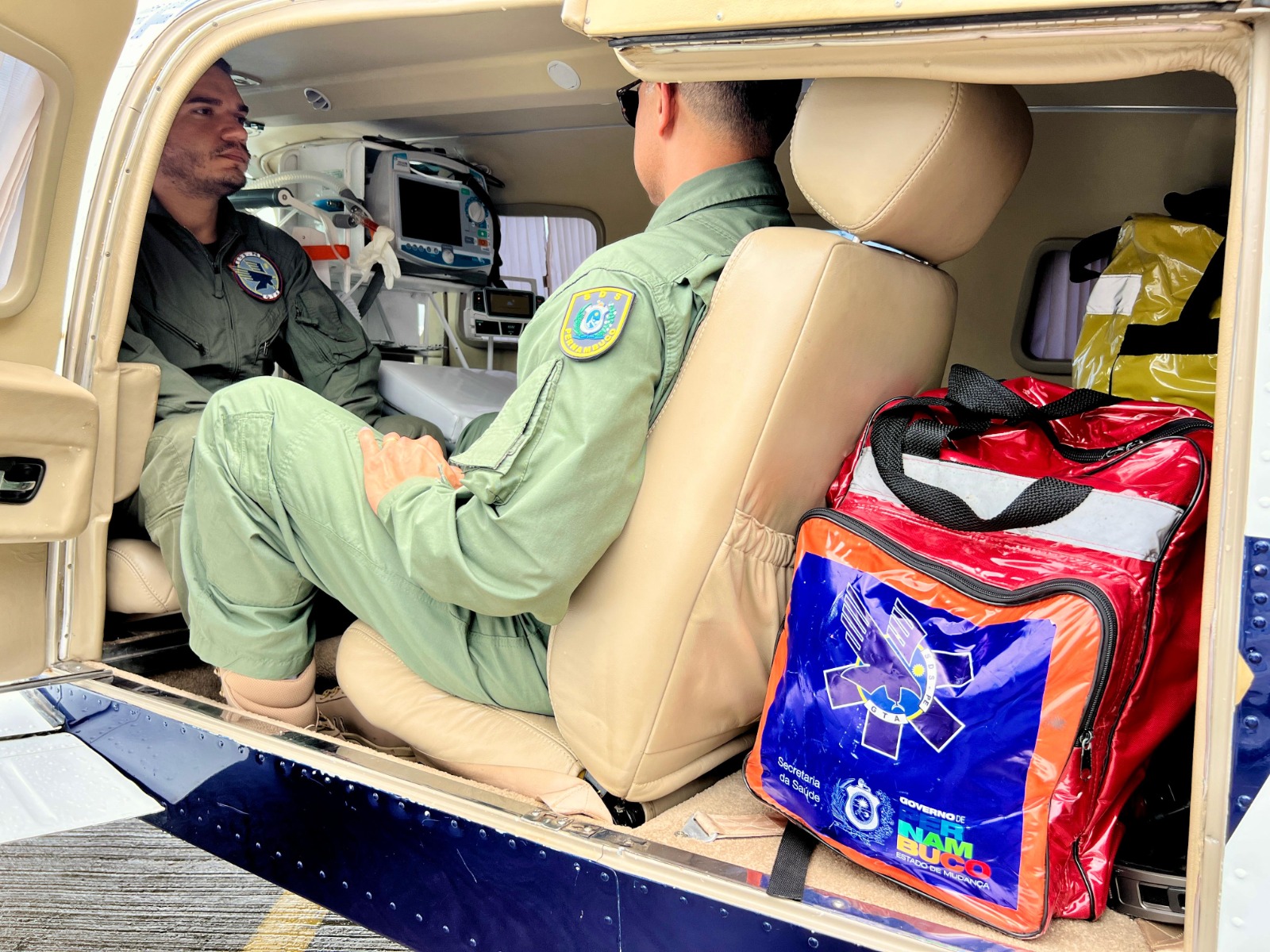 Governo de Pernambuco reforça esquema do Carnaval com serviço aeromédico por meio de helicóptero e avião