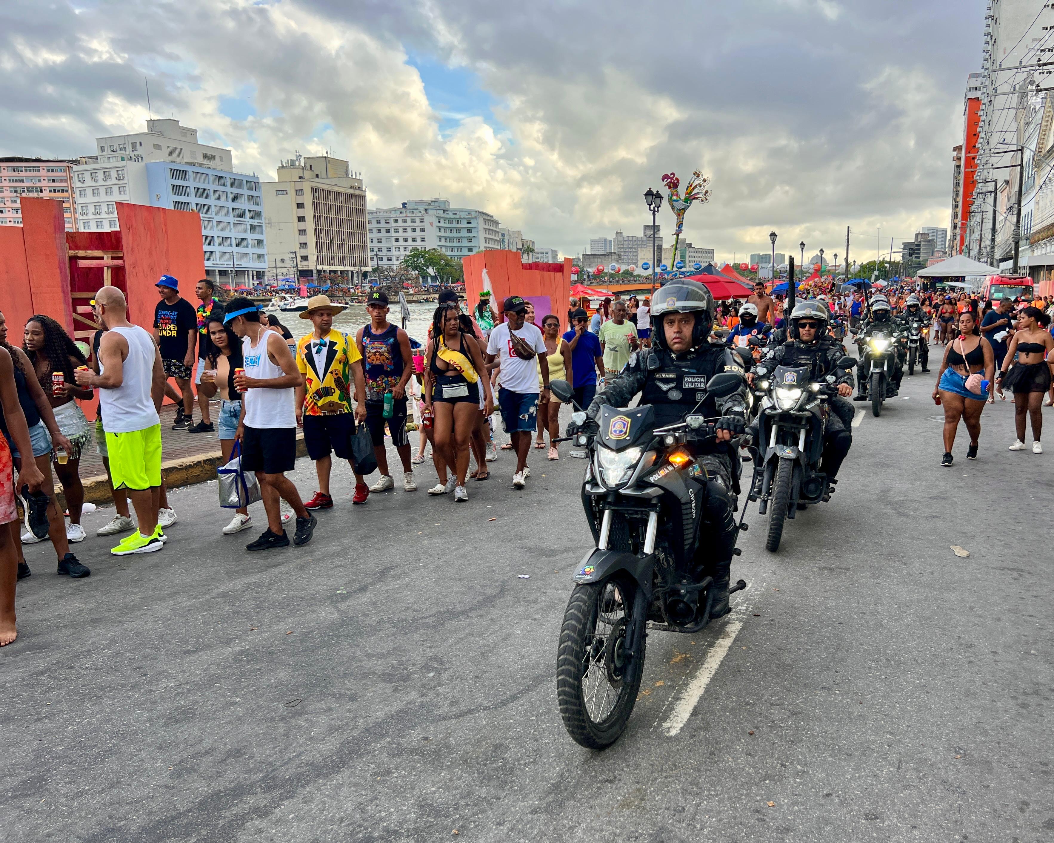 Operação no Galo da Madrugada comprova eficiência do planejamento da segurança no Carnaval 2026