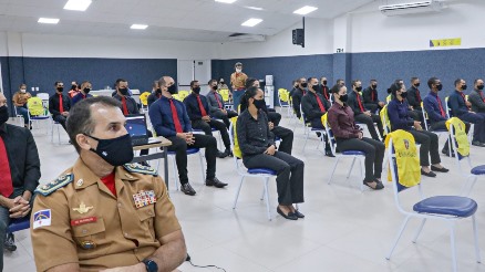 Governo de Pernambuco dá início à formação de novos soldados do Corpo de Bombeiros