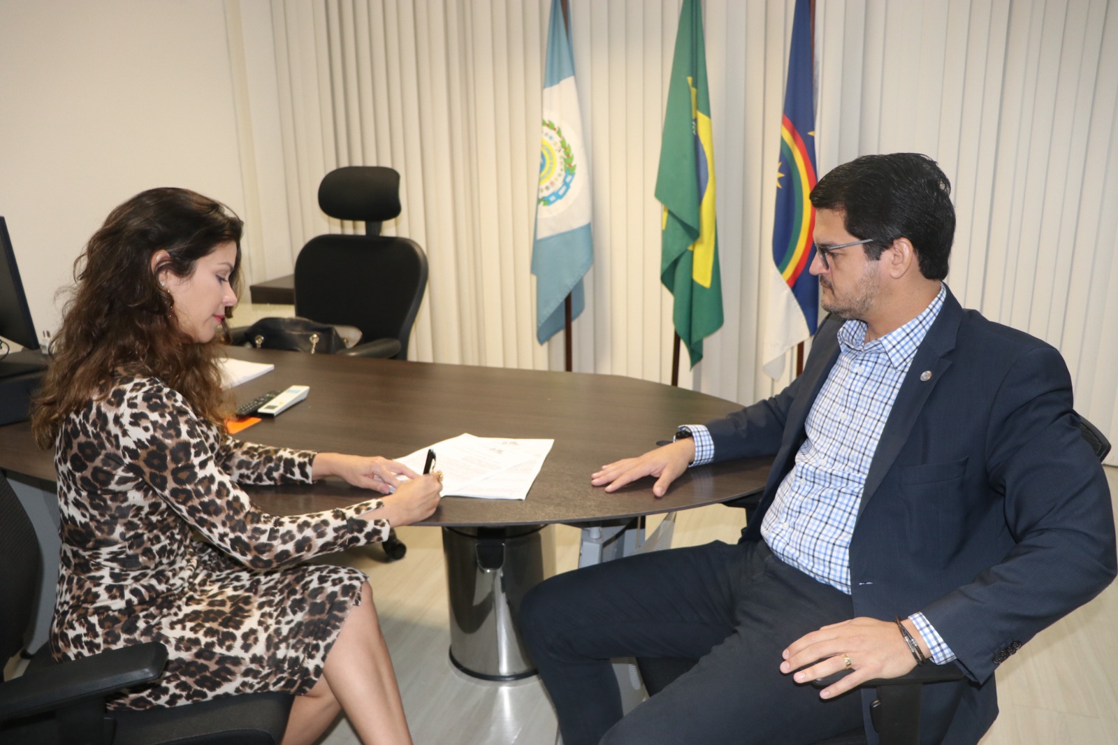 SDS e DETRAN-PE assinam Acordo de Cooperação Técnica para agilizar a remoção de veículos apreendidos das unidades da PCPE