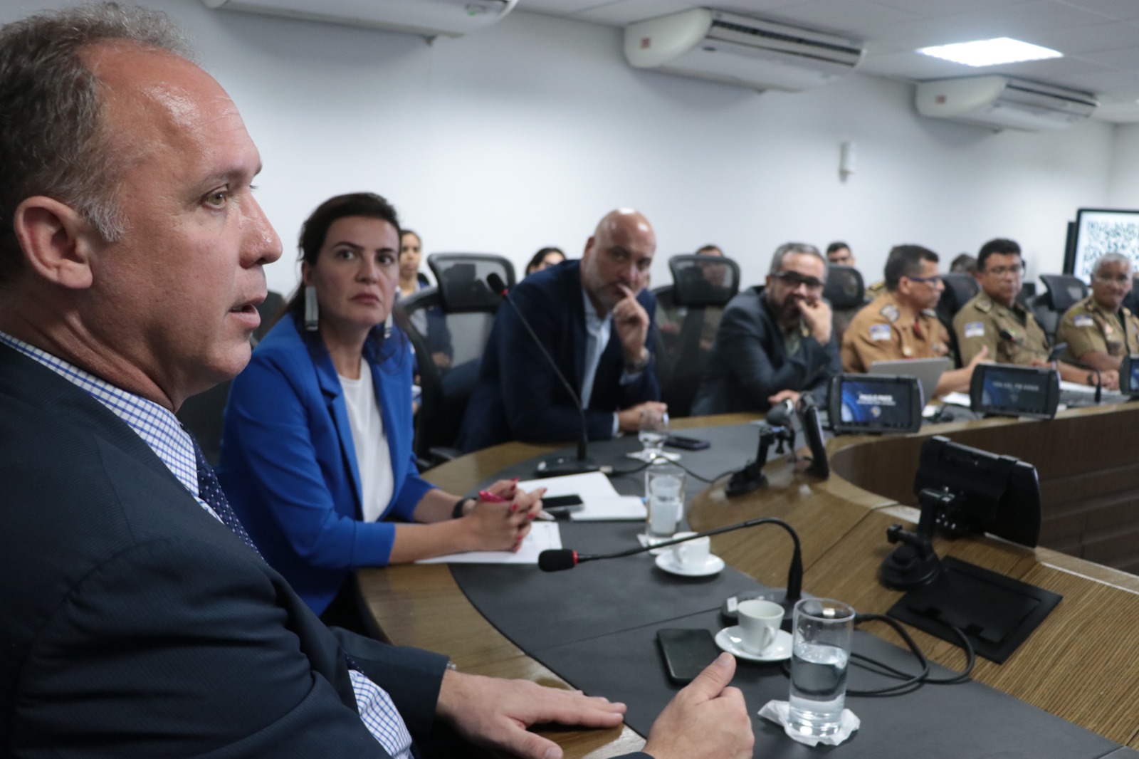 Secretário faz reunião de trabalho com a cúpula de Segurança Pública