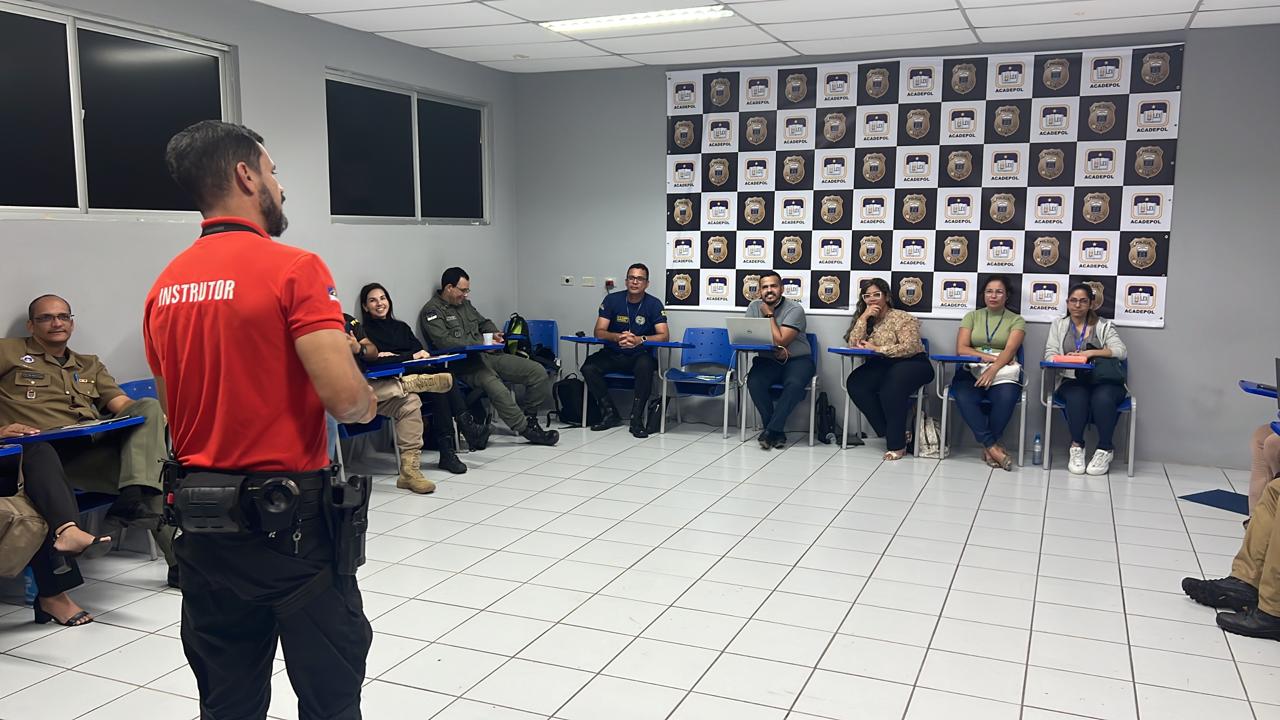 PARCERIA ENTRE SENASP E SDS LEVA CURSO PARA PROFISSIONAIS DA SEGURANÇA PÚBLICA DE PE