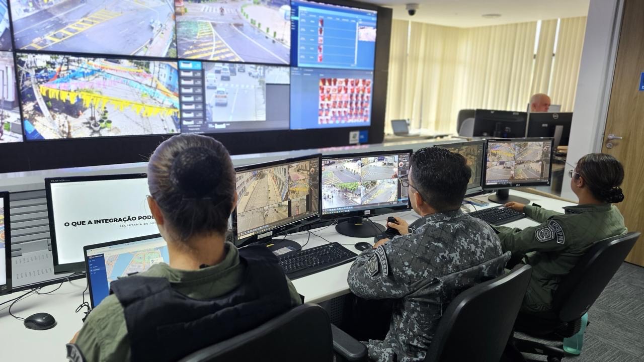 Reconhecimento facial resulta na prisão de mulher foragida na Festa da Pitomba