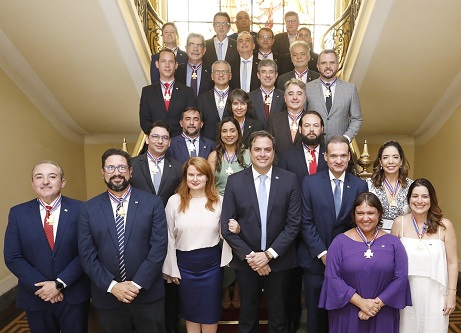 Governador condecora secretário e comandantes-gerais