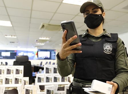 Polícia Militar recebe smartphones para agilizar registro de ocorrências