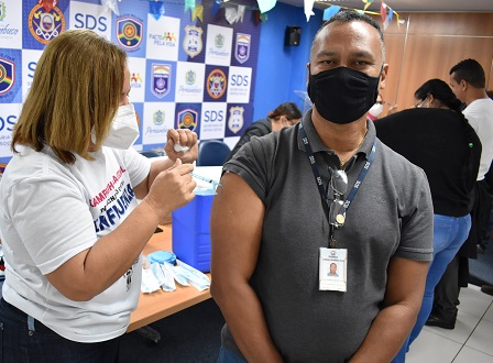 Profissionais da SDS e operativas recebem 4ª dose contra a Covid-19