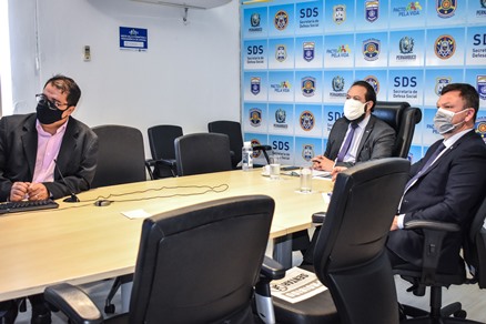 REUN 02 TONYVAS-6.jpg