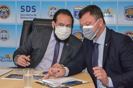 REUN 02 TONYVAS-8.jpg